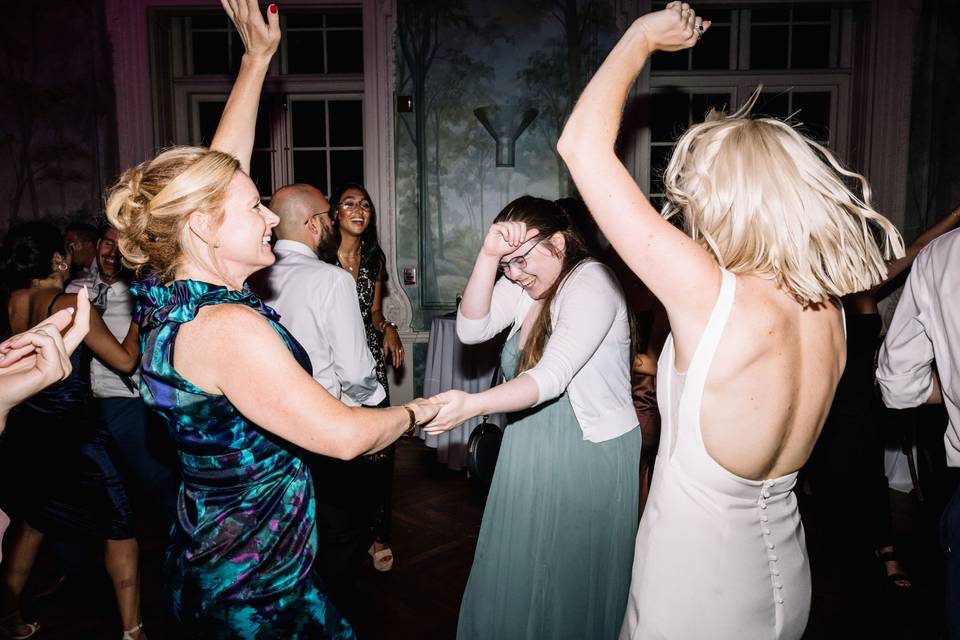 Bride on dancefloor