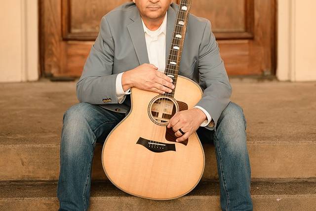 Acoustic Singer/Songwriter