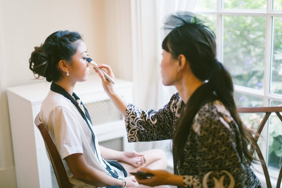 Hair and make-up done and getting ready for pictures
#braidebun #braid-do#updo #hair #makeup #weddinghairandmakeupforasians #asianbeautywedding #asianbride #newyorkweddinghairandmakeup #asianmakeupartist #asianupdos #asianmakeup $newyorkhairandmakeupforwedding #weddinghairandmakeup #newyorkweddinghairandmakeup #hazukimakeup #hazukimatsushita #makeupbyhazuki #hazukimakeupartist #hazukimagic #japanesebridenewyork #japanesehairandmakeupartist #japanesesalon #japanesesalonnewyork #japanesehairandmakeupnyc