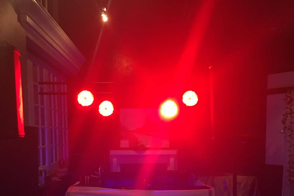 Pro DJ Booth w/ Light Truss