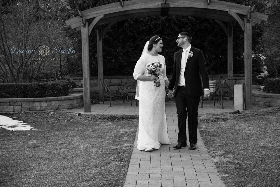 Bride & Groom Outdoor