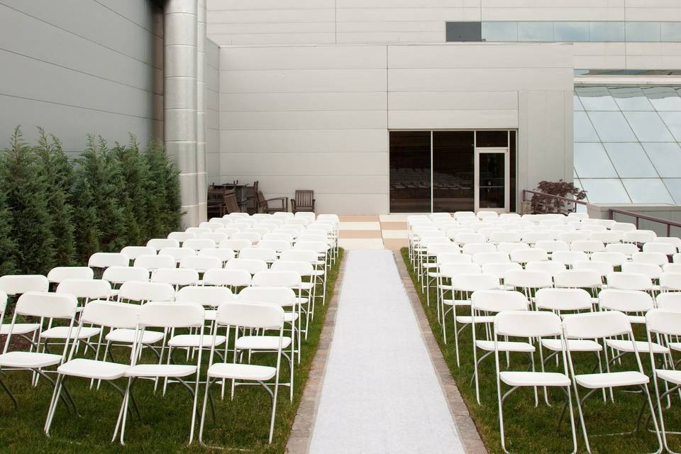 Outdoor Ceremony - Theatre Set