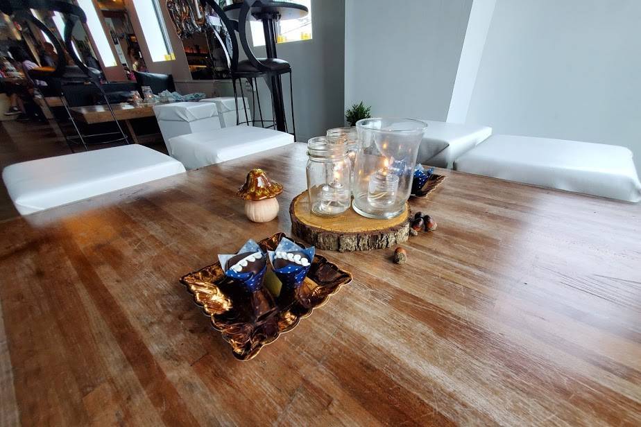Lounge decor