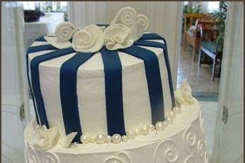 Asymmetrical cake