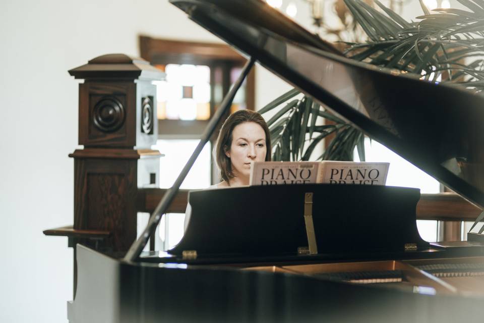 Rachel Sargent - Pianist