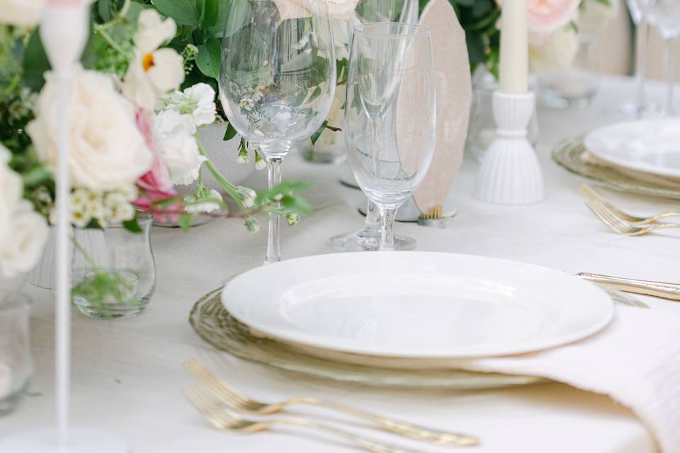 Romantic & Lush Tablescape