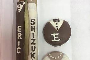 Bride and Groom Pretzels with Names and Oreos with Initials