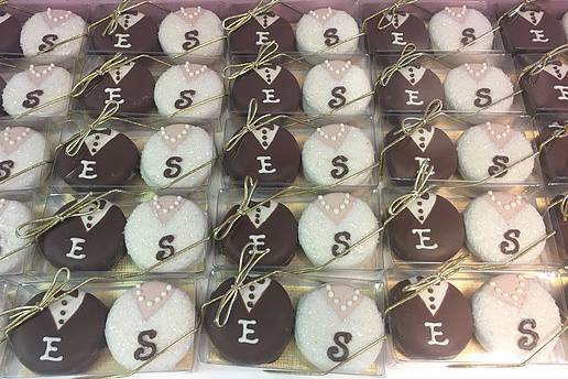 Bride and Groom Oreos in Gift Box with Initials