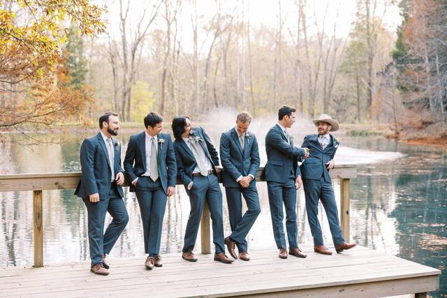 Groomsmen portraits