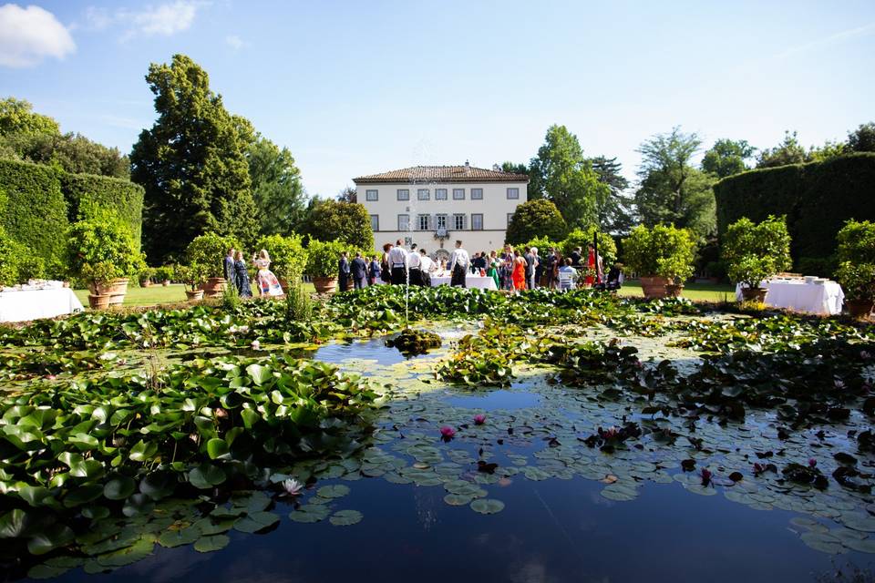 Romantic wedding in Tuscany