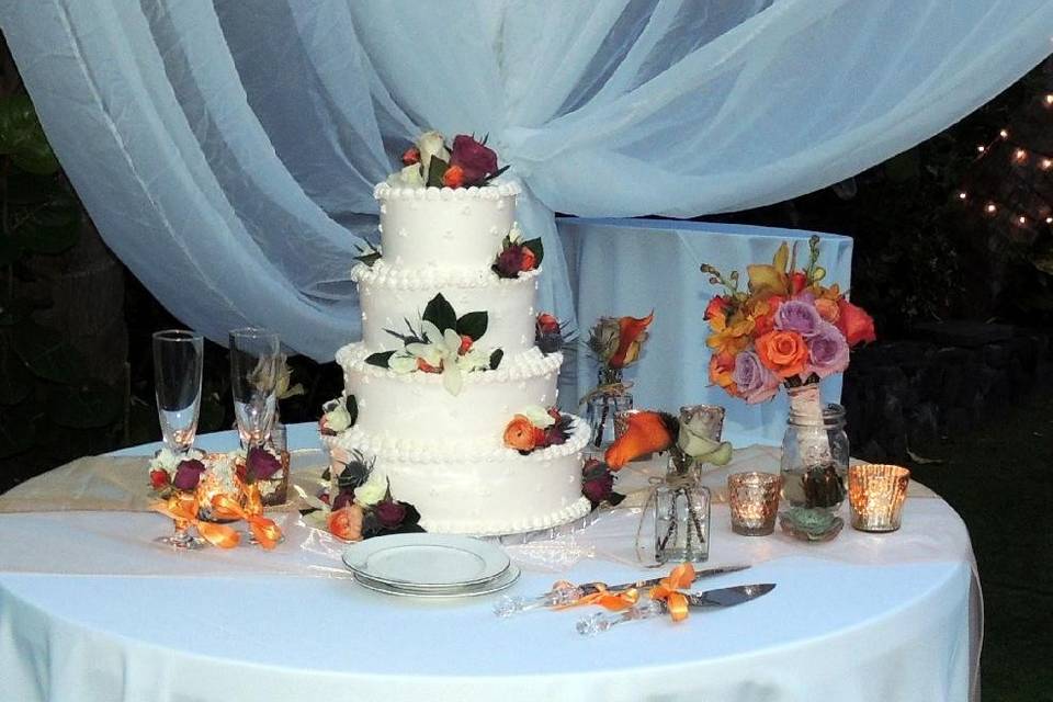 Multiple layered wedding cake