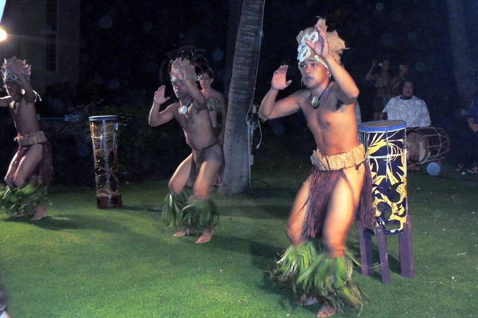 Wedding Luau Entertainment