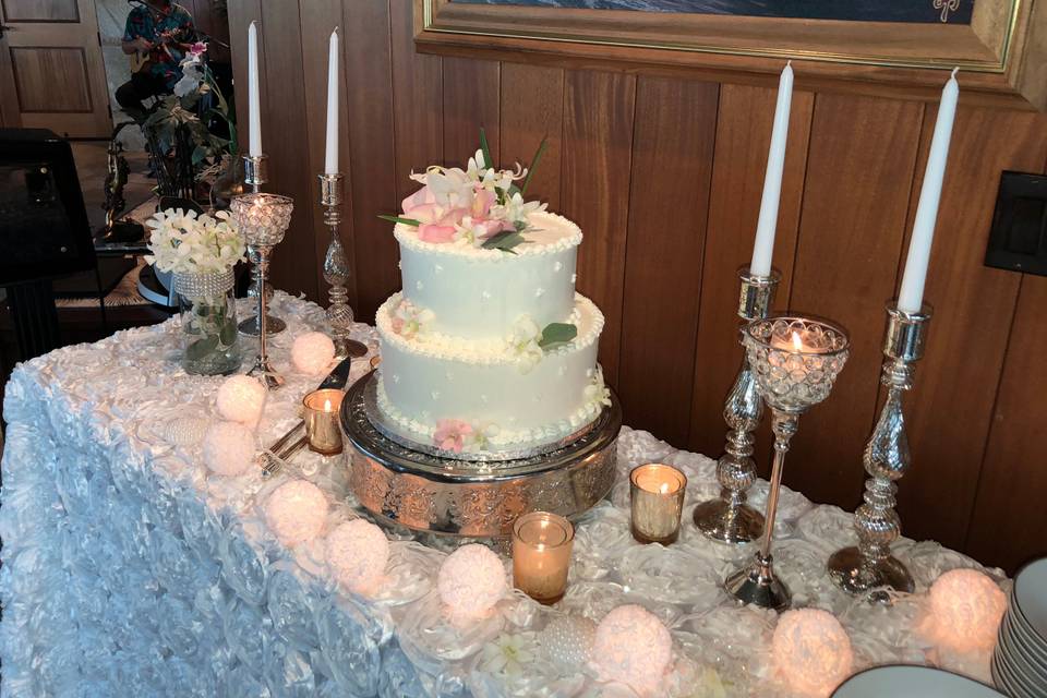 Wedding Cake Station