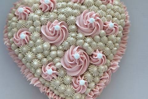 Heart cake