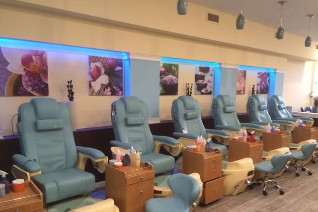 Relaxing chairs