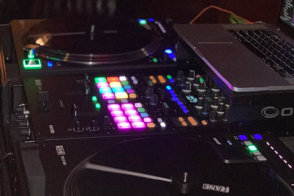 DJ Touché