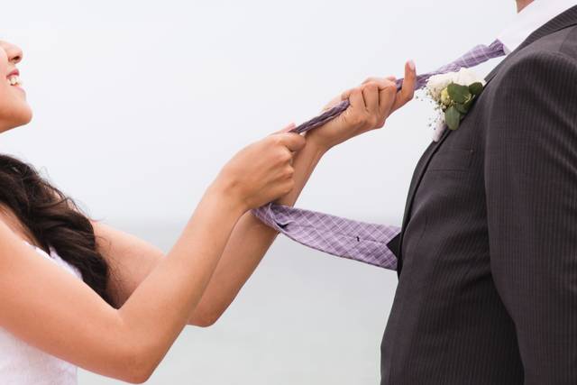 Love Tie Pull