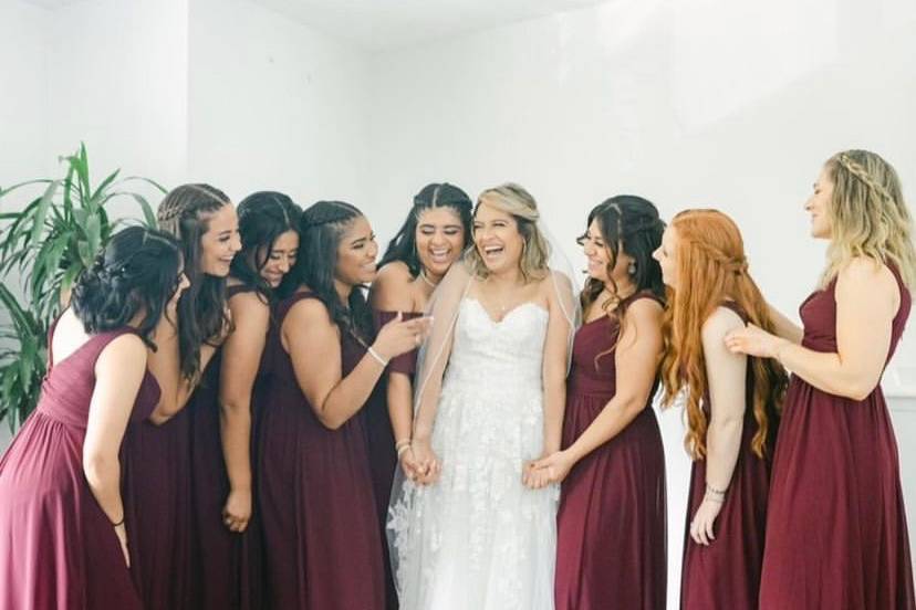 Bride Sessi & Her Bridesmaids