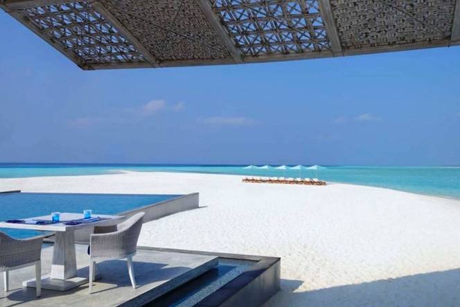 Say yes in the Maldives