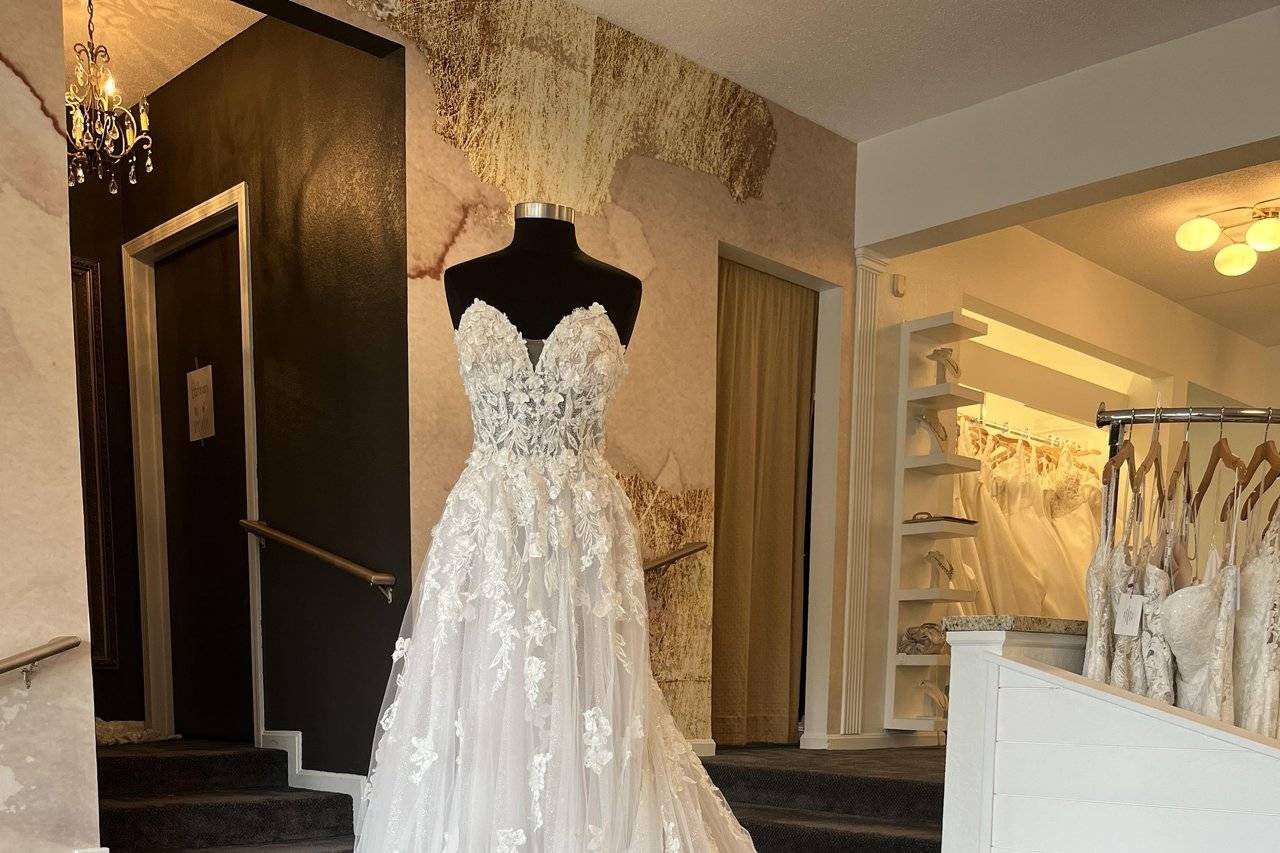 Atlas Bridal Shop - Reviews, Photos & Deals 2026 - Toledo, OH - WeddingWire