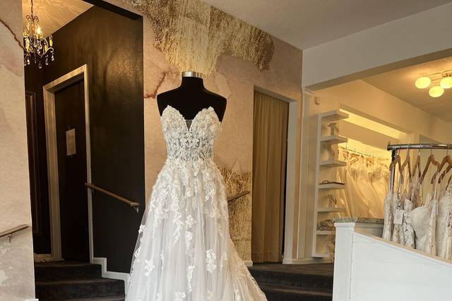 The 10 Best Wedding Dresses in Toledo WeddingWire