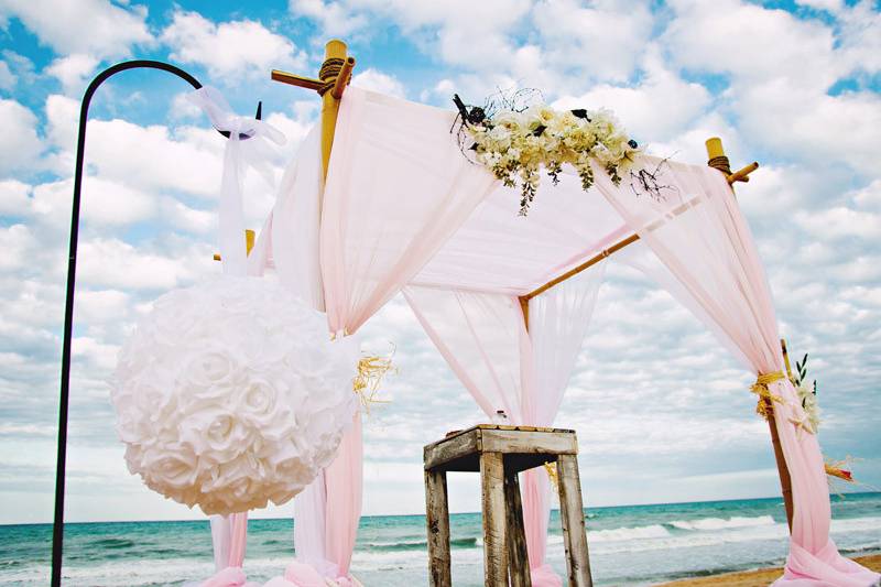 Sun and Sea Beach Weddings