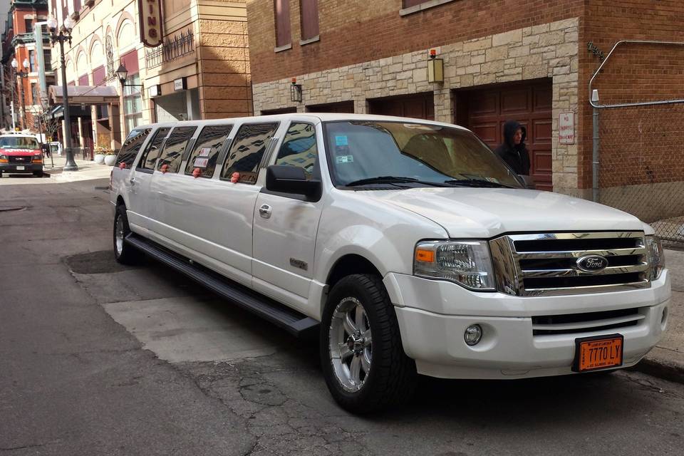 Nightstar Chicago Limo