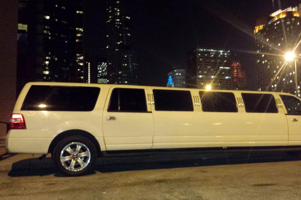 Nightstar Chicago Limo