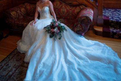 SuZann Designs Custom Gowns & Alterations