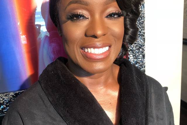 MakemydayArtistry Happy bride
