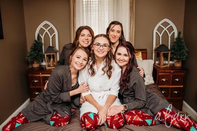 X-mas pj’s & bridesmaids