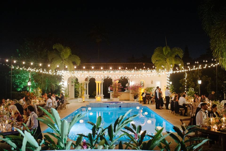 Reception under bistro lights