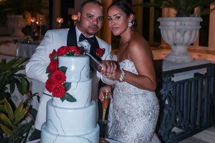 Cutting the cake