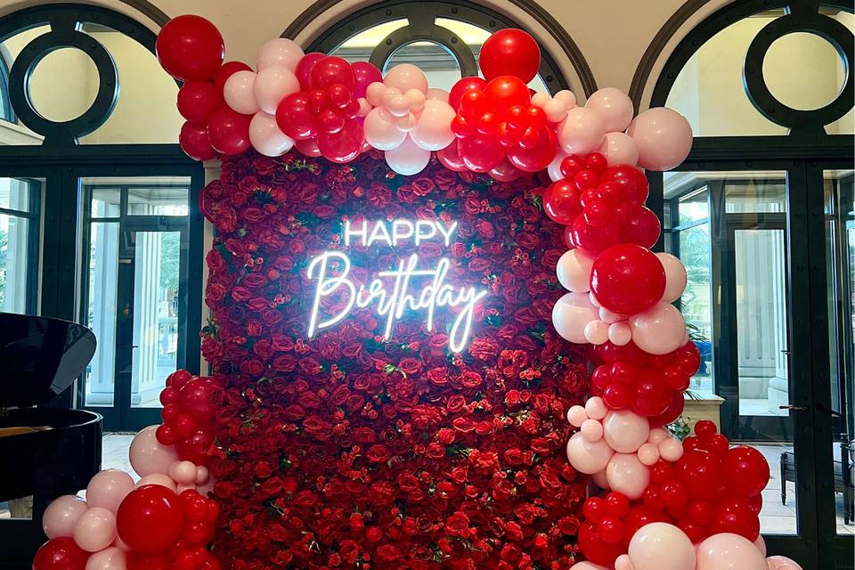 Red rose flower wall balloons