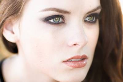SK Artistry~  (On location Makeup artist)