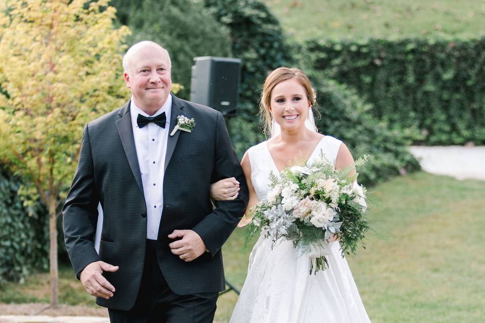 Ceremony at Lakeview Garden