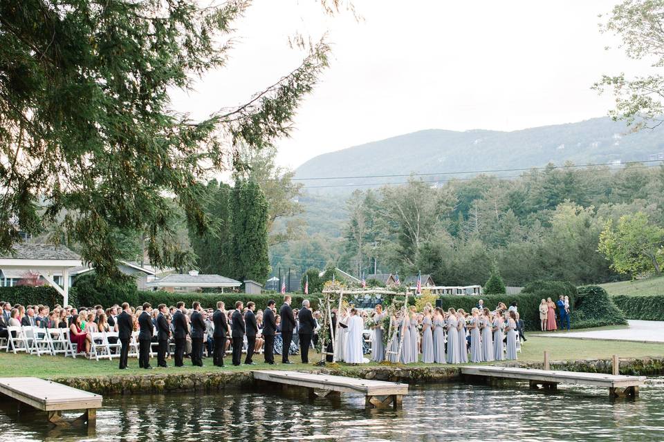 Ceremony at Lakeview Garden