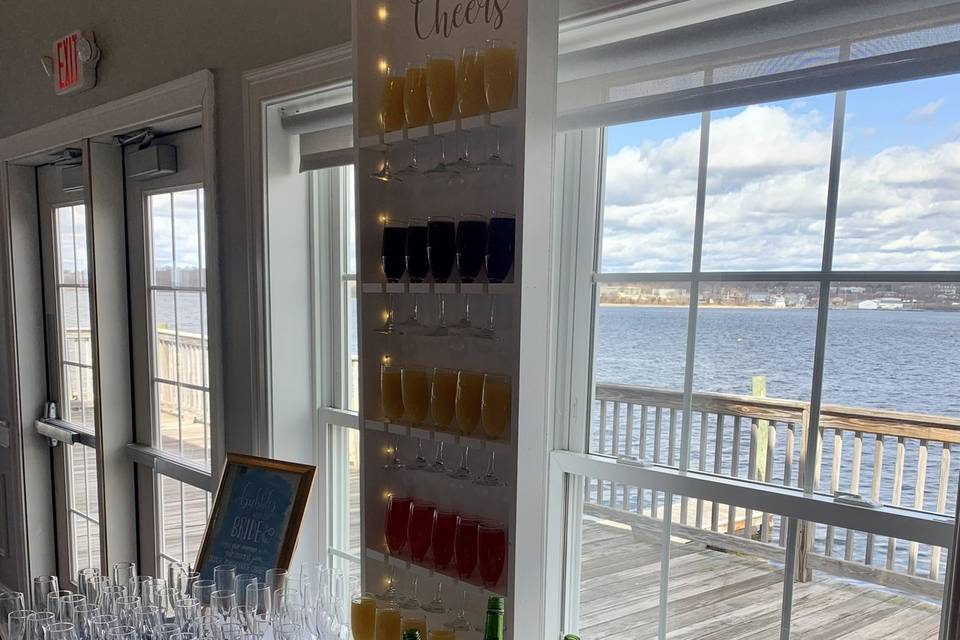 Mimosa bar