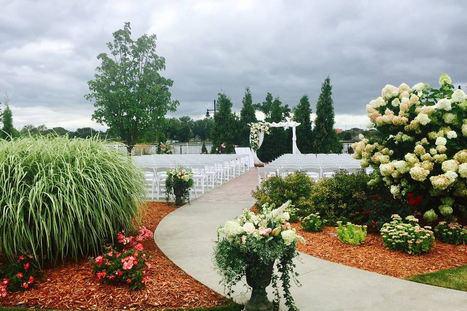 Outdoor Riverfront Ceremony