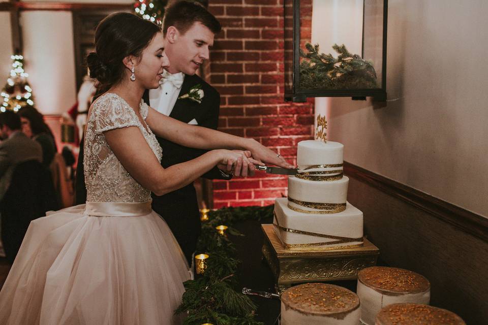 Cake cutting