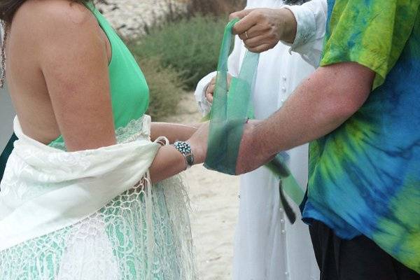 HandFasting Ceremony at the Beach