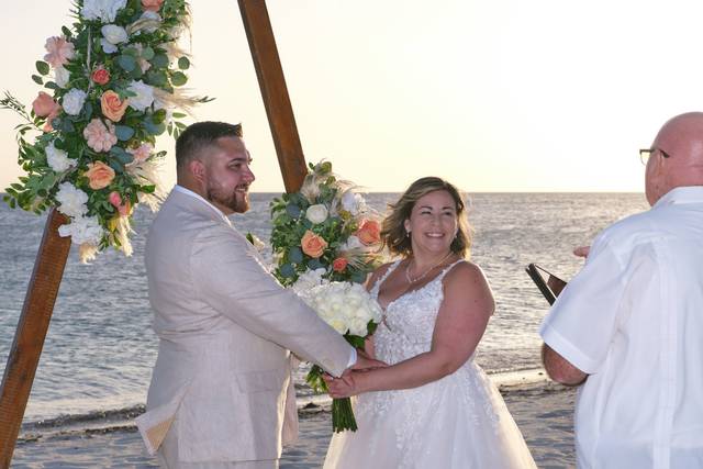 Beach Romance / Triangle Arch