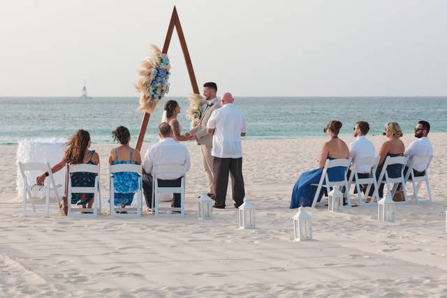 Colosal Weddings