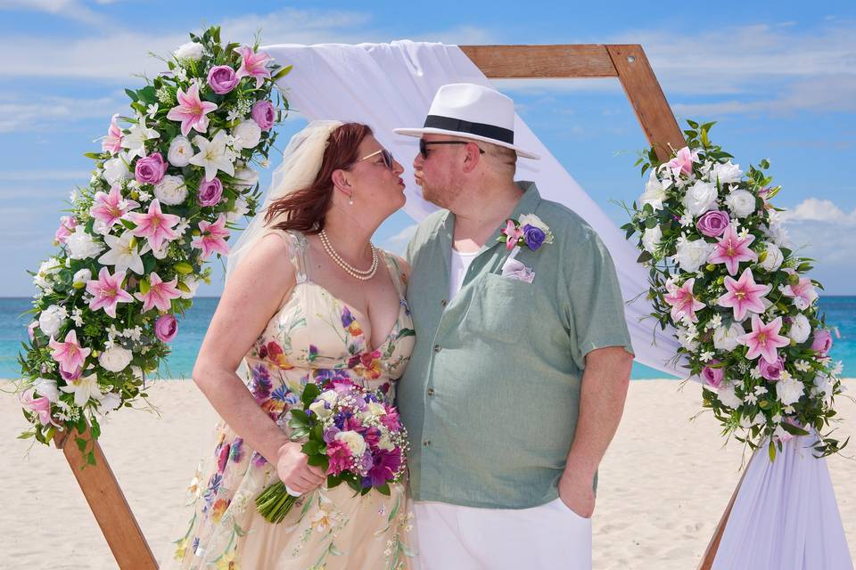 Beach Romance / Hexagon