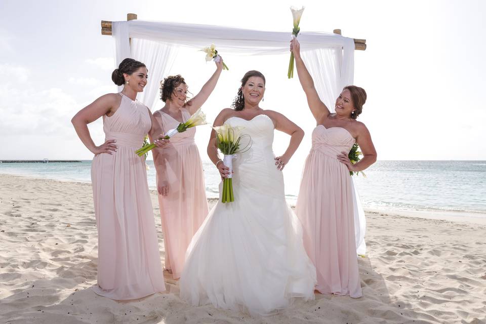 Colosal Weddings