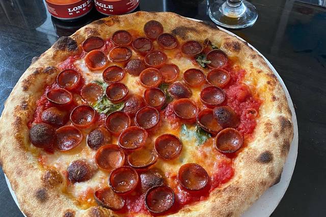 Pepperoni pizza