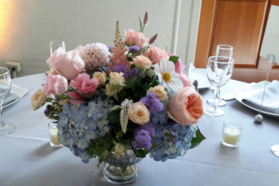 Table centerpiece bouquet