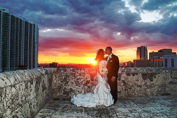Sunset Bridal Portrait taken on the Miami Tower Sky Terrace.