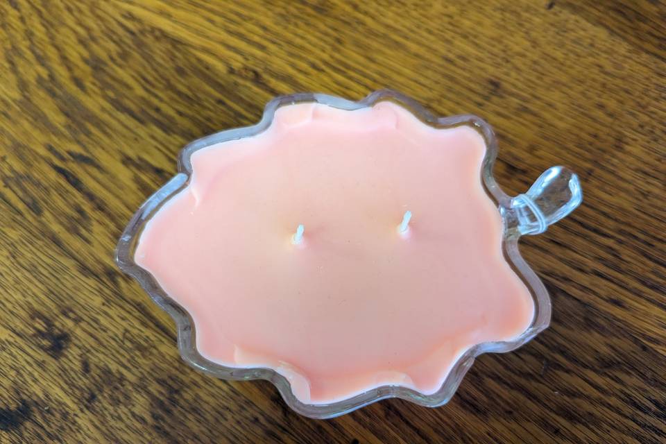 Candle in Leaf Glass