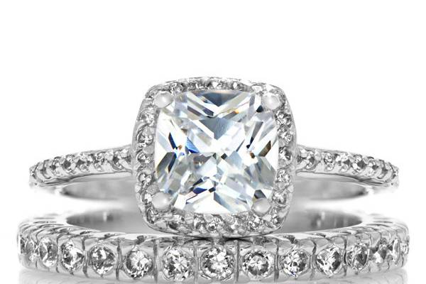 Celebrity Inspired CZ Jewelry is where you can find the perfect accessory for the Bride, Her Bridesmaids, and The Mother of the Bride/Groom...All high grade CZ, AAA to AAAAA, and all set in .925 Sterling Silver!